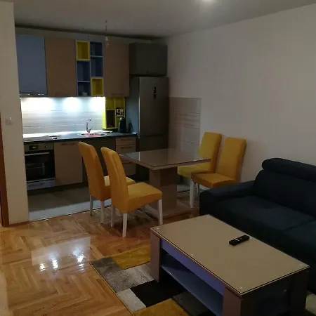 Hilandarska Lux * Lukavica
